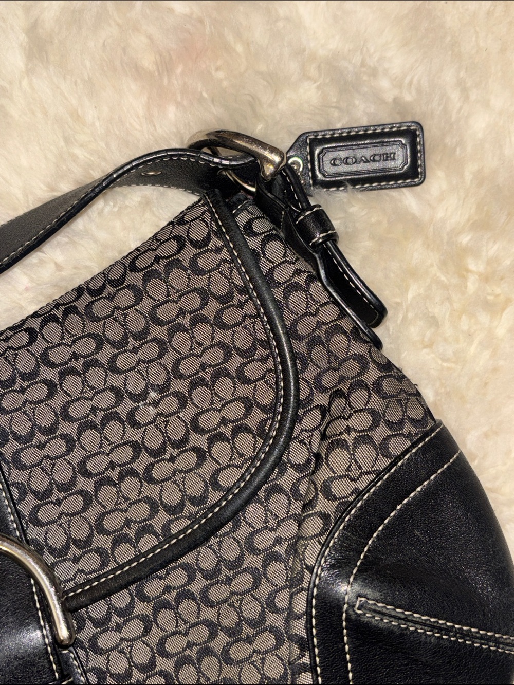 Coach Y2K Vintage Black Signature Canvas Shoulder Bag with Buckle Detail - Picture 3 of 6